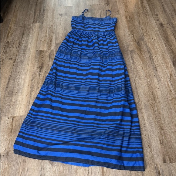 GAP • Striped Maxi Dress - Picture 3 of 12